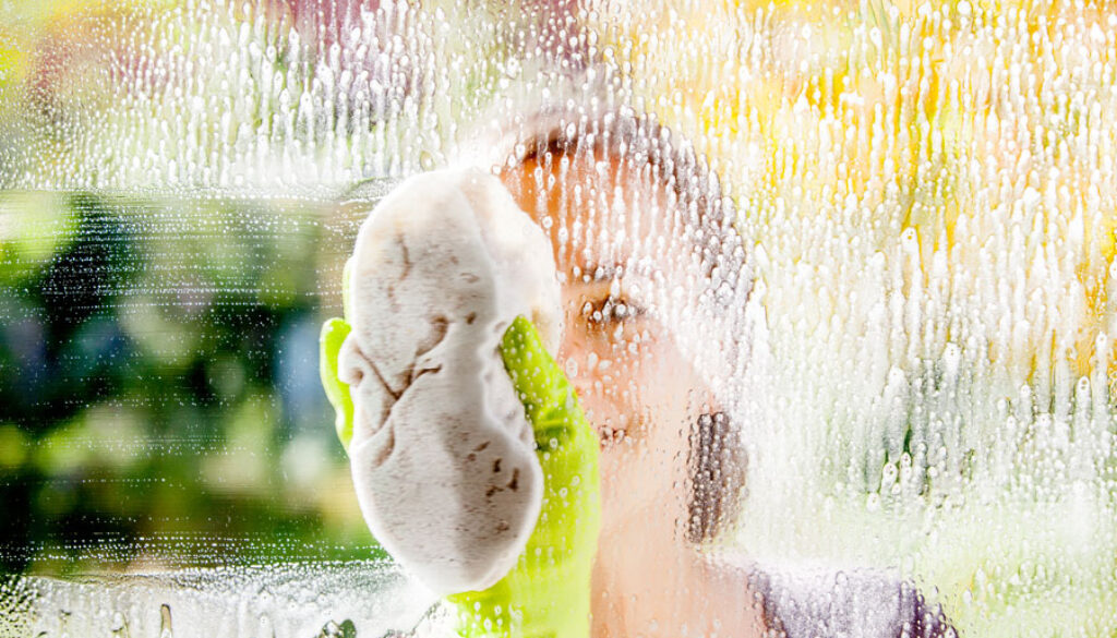 cleaning_windows